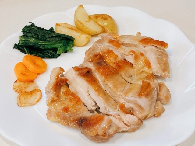 塩麹とレモンのチキンソテー